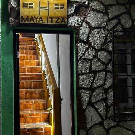 Casa Maya Itza Flores Bagian luar foto