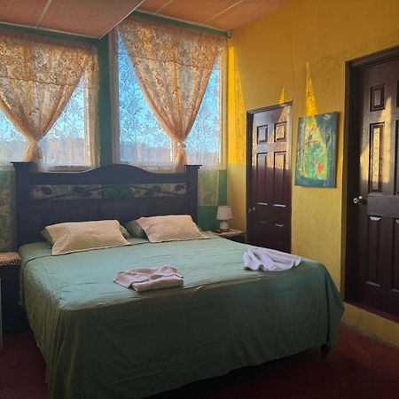 Casa Maya Itza Flores Bagian luar foto