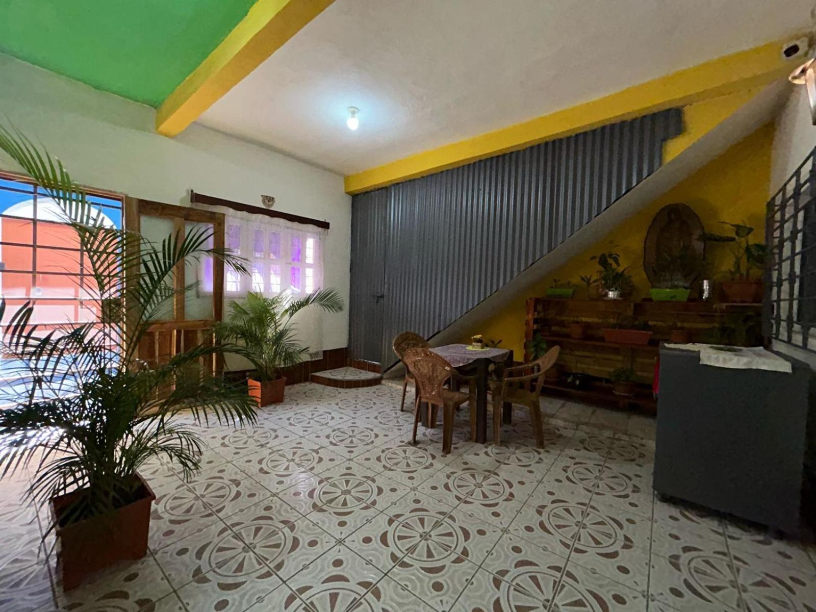 Casa Maya Itza Flores Bagian luar foto
