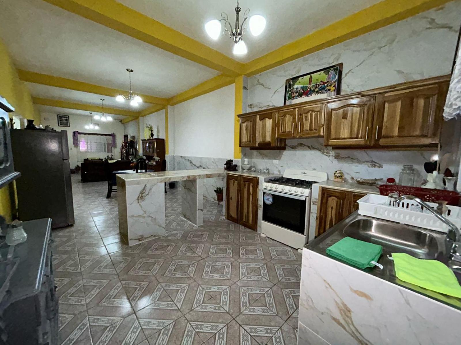 Casa Maya Itza Flores Bagian luar foto