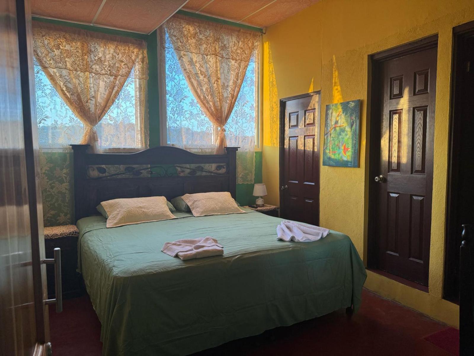 Casa Maya Itza Flores Bagian luar foto