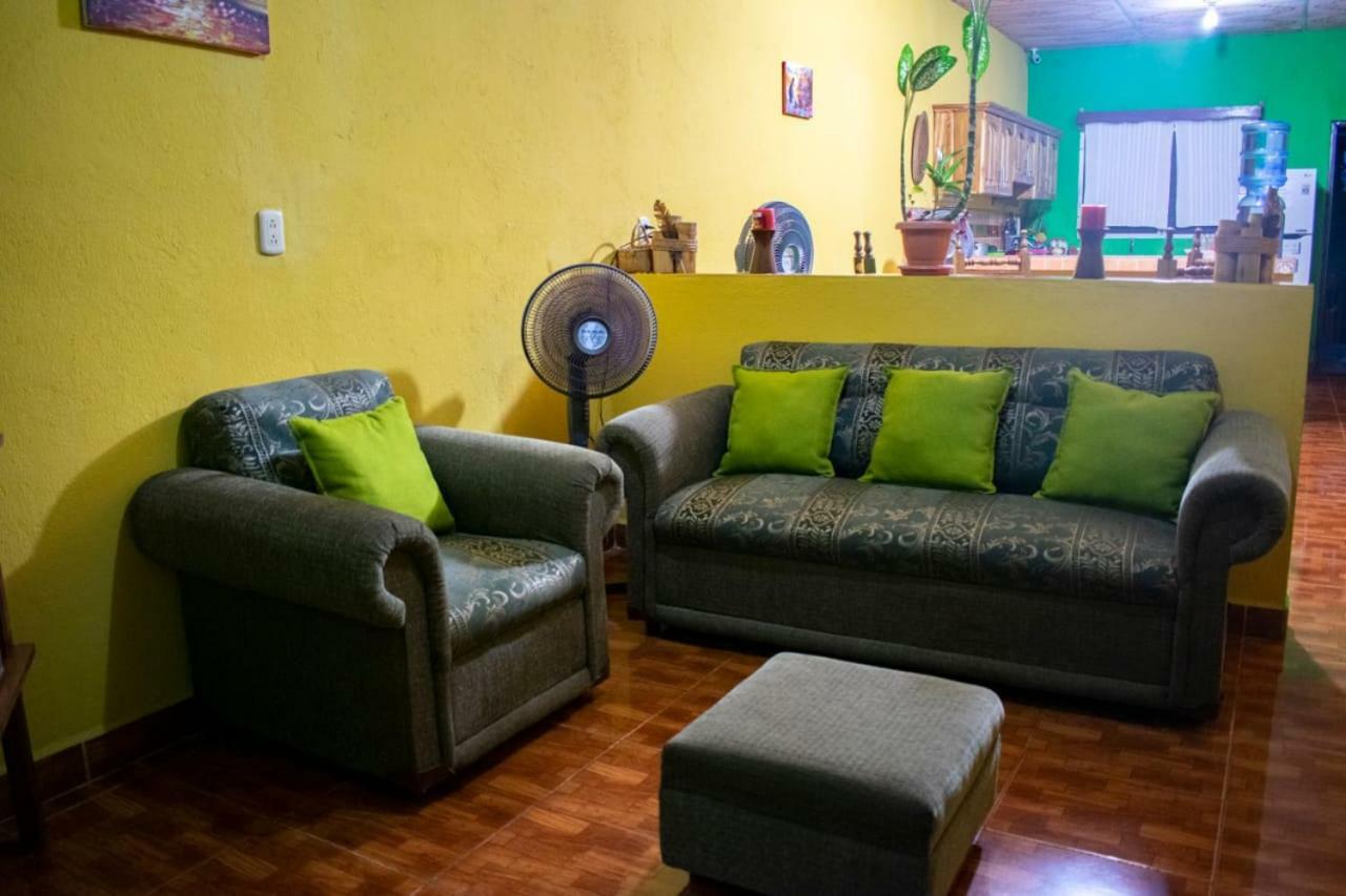 Casa Maya Itza Flores Bagian luar foto