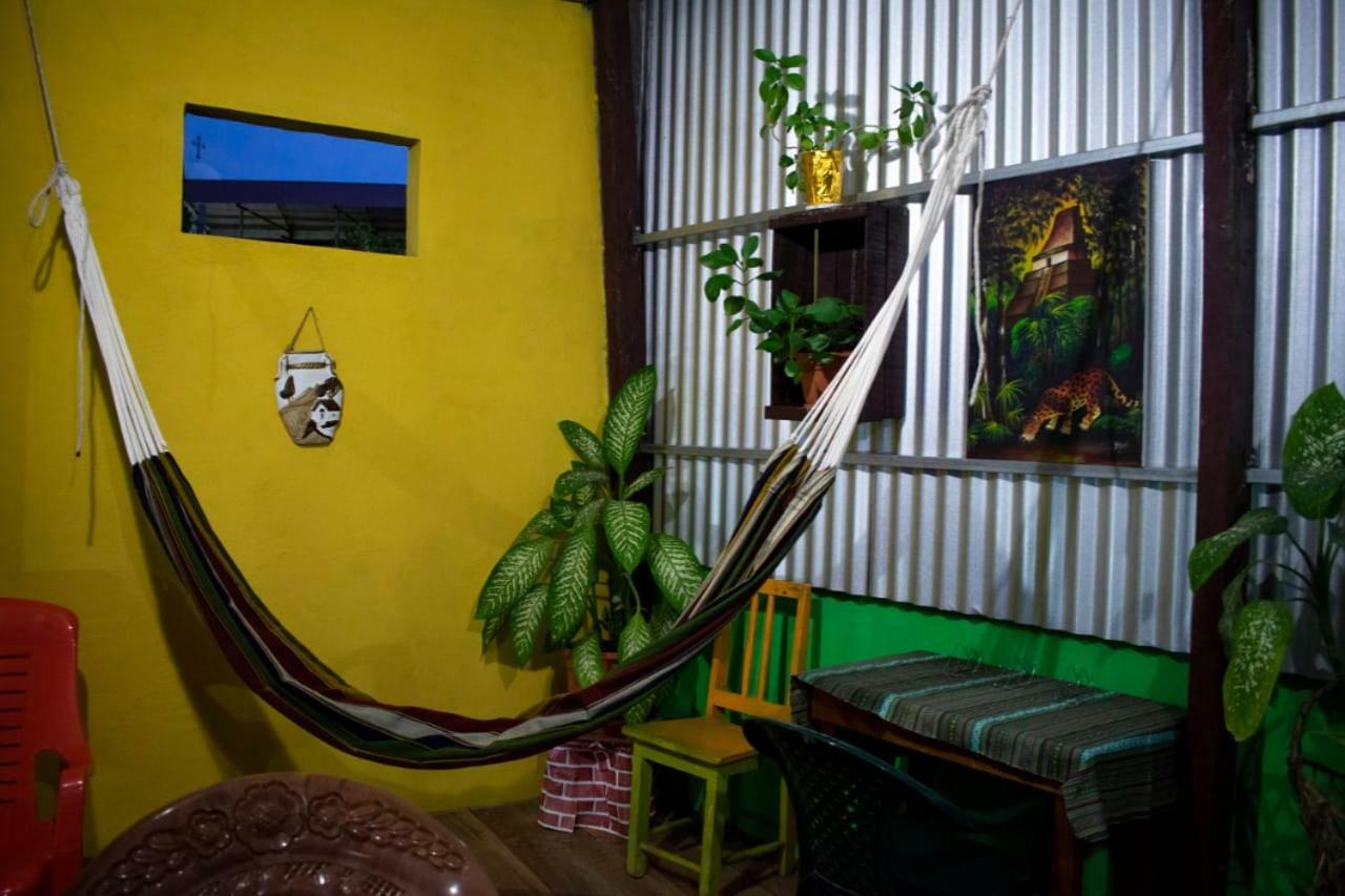 Casa Maya Itza Flores Bagian luar foto