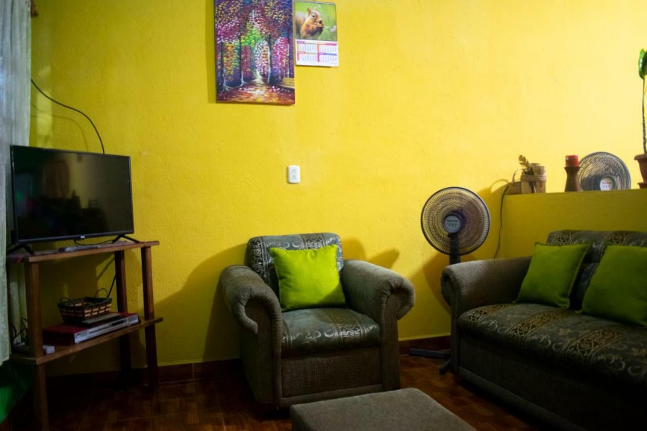 Casa Maya Itza Flores Bagian luar foto