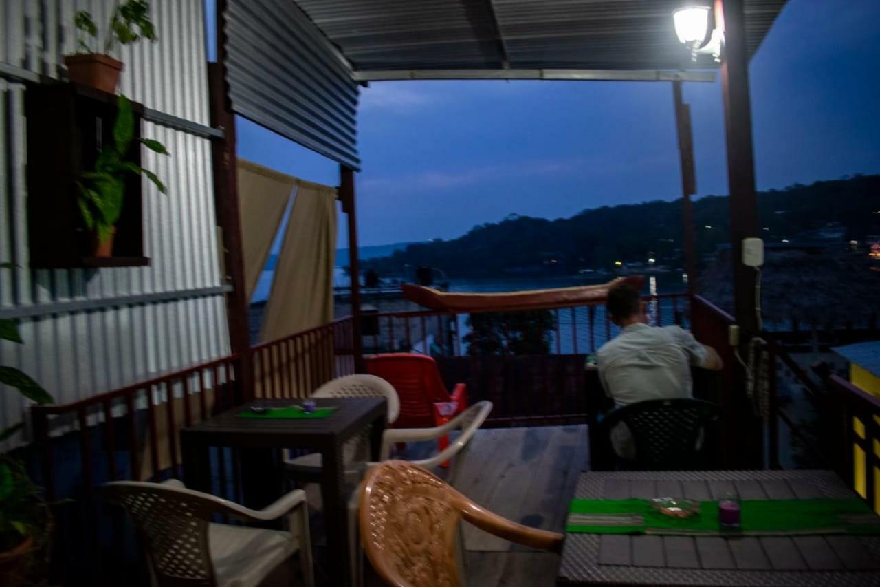 Casa Maya Itza Flores Bagian luar foto